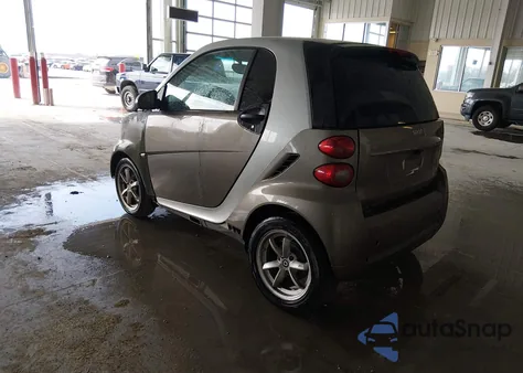 2011 Smart Fortwo Passion/Pure из США, поврежденный, VIN WMEEJ3BA1BK492279